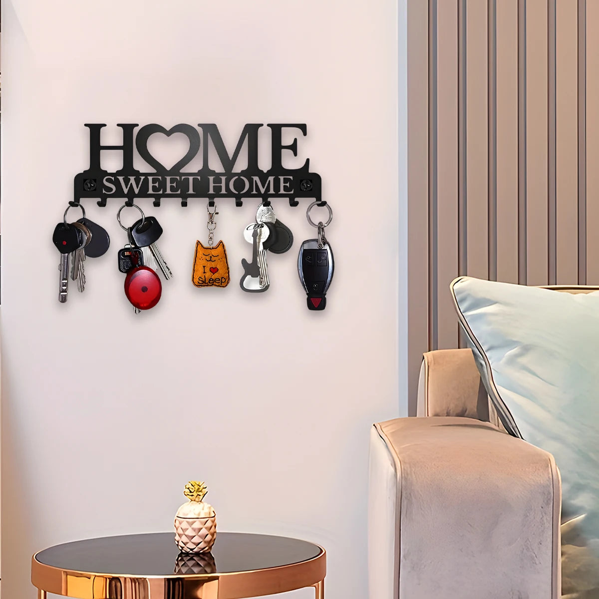 Wall-mounted key holder